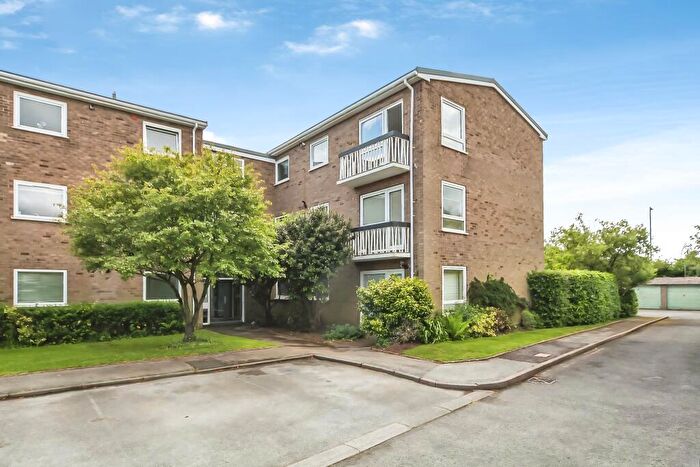 2 Bedroom Flat For Sale In Sanctus Court, Stratford-upon-avon, CV37