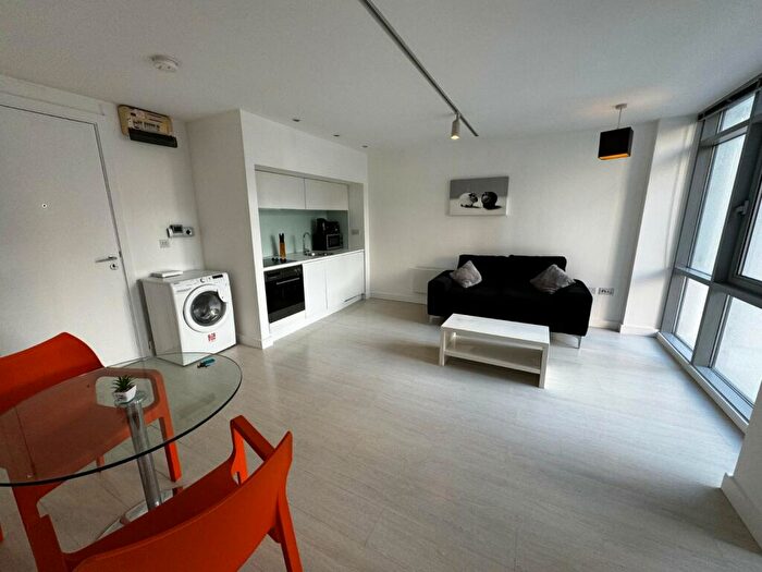 1 Bedroom Flat To Rent In Manor Mills, Ingram Street, Leeds, West Yorkshire, LS11