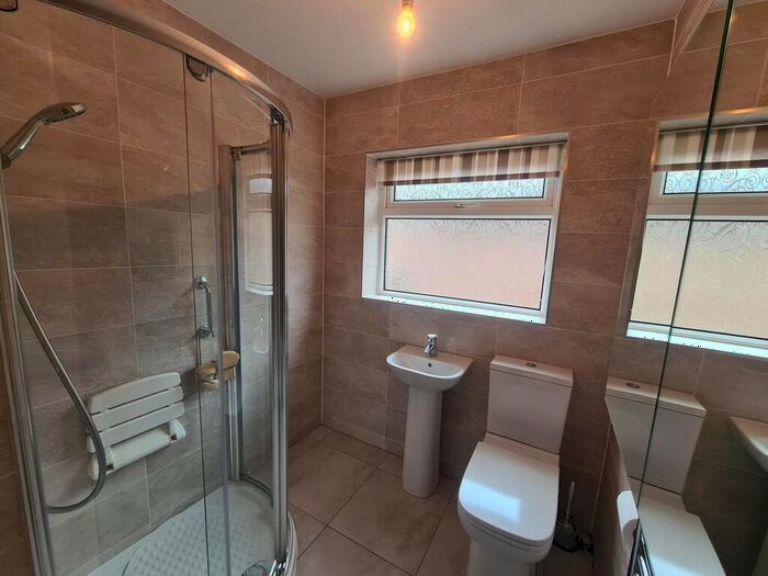 2 Bedroom Detached Bungalow For Sale In Malvern Close, Hurworth, DL2