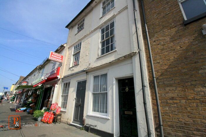 3 Bedroom Terraced House To Rent In North Station Road, Colchester, Essex, CO1