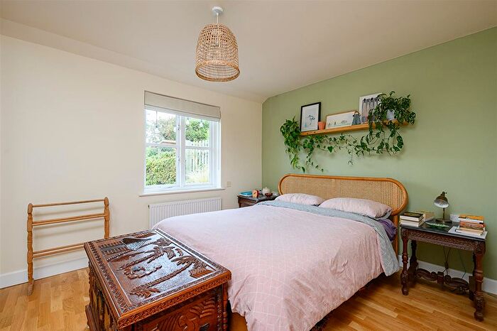 2 Bedroom Semi-detached Bungalow For Sale In Alder Way, New Earswick, York, YO32