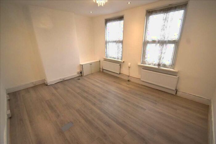 2 Bedroom Apartment To Rent In Dartford Road, Dartford, DA1