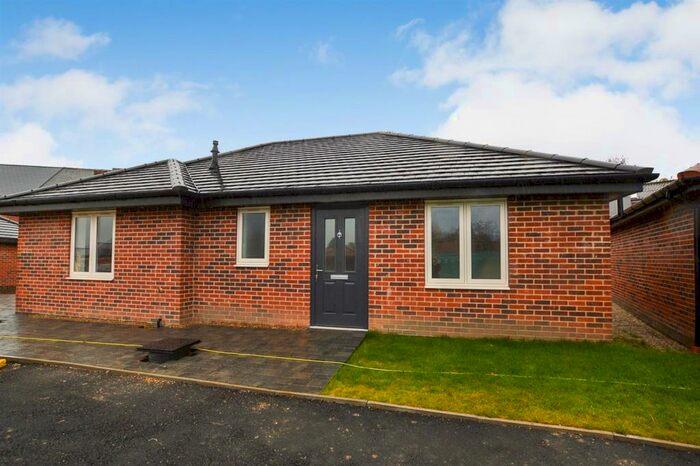 2 Bedroom Detached Bungalow To Rent In Anvil Grove, Mansfield Woodhouse, NG19