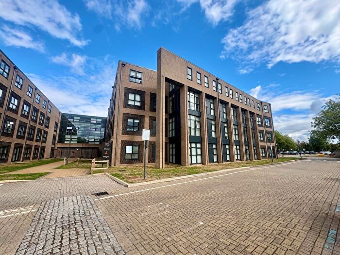 1 Bedroom Apartment To Rent In North Star House, SN2