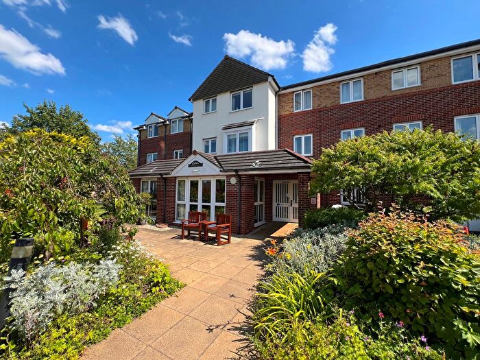 1 Bedroom Flat For Sale In Cathedral View Court, Lincoln, LN2