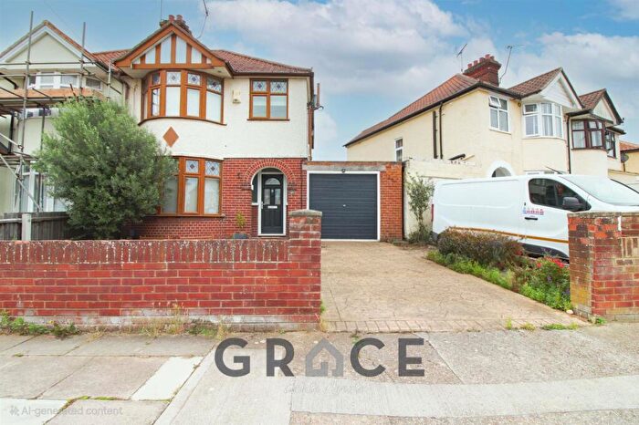 3 Bedroom Semi Detached House For Sale In Brookfield Road, Ipswich, IP1