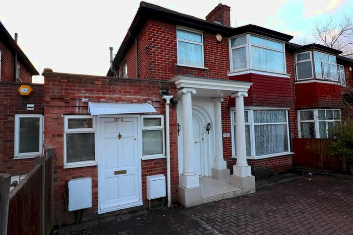 1 Bedroom Flat To Rent In Hendon Way, London, NW2