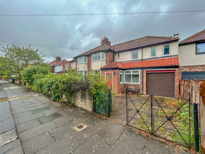 4 Bedroom Semi-Detached House To Rent In Briarwood Avenue, Newcastle Upon Tyne, NE3