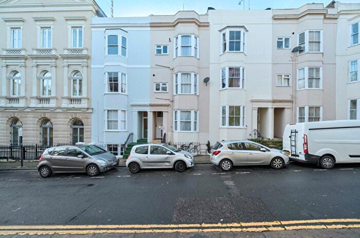 1 Bedroom Apartment For Sale In Lansdowne Street, Hove, East Sussex, BN3