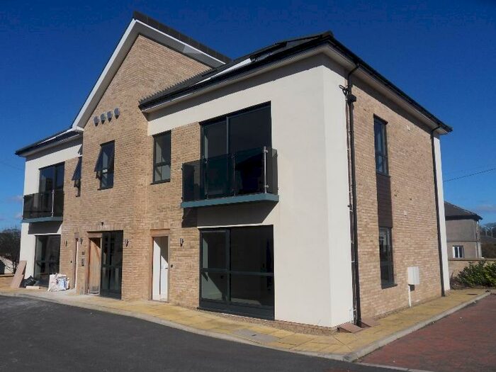 2 Bedroom Apartment To Rent In Park Square, Rawdon, Leeds, LS19