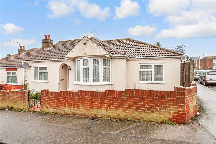 3 Bedroom Semi Detached Bungalow For Sale In Clements Road, Ramsgate, Kent, CT12