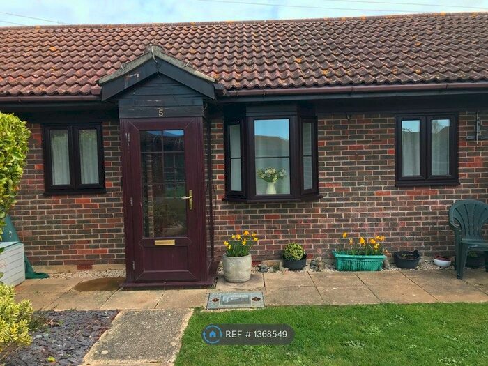2 Bedroom Bungalow To Rent In Sussex Court, Bognor Regis, PO22
