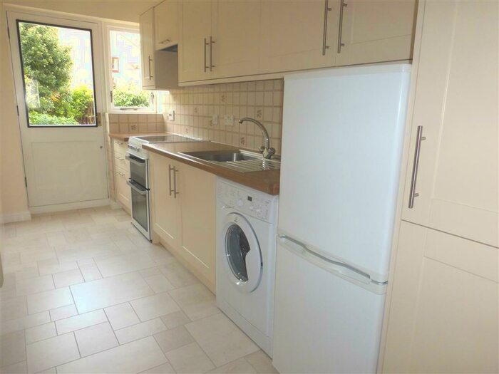 1 Bedroom Apartment To Rent In Crib Street, Ware, SG12