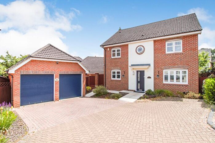 4 Bedroom Detached House For Sale In Chineham Close, Fleet, GU51