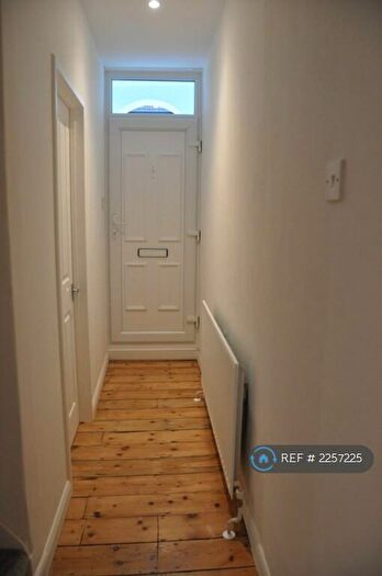 3 Bedroom Terraced House To Rent In Herbert Street, London, E13