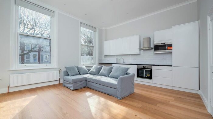 2 Bedroom Flat To Rent In Shepherds Bush Road, Brook Green, W6
