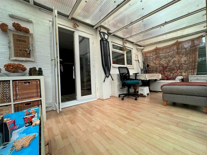 3 Bedroom End Of Terrace House For Sale In Culverden Road, Watford, WD19