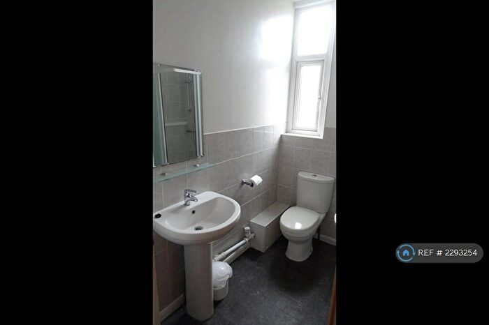 5 Bedroom Terraced House To Rent In Sheffield Road, Portsmouth, PO1