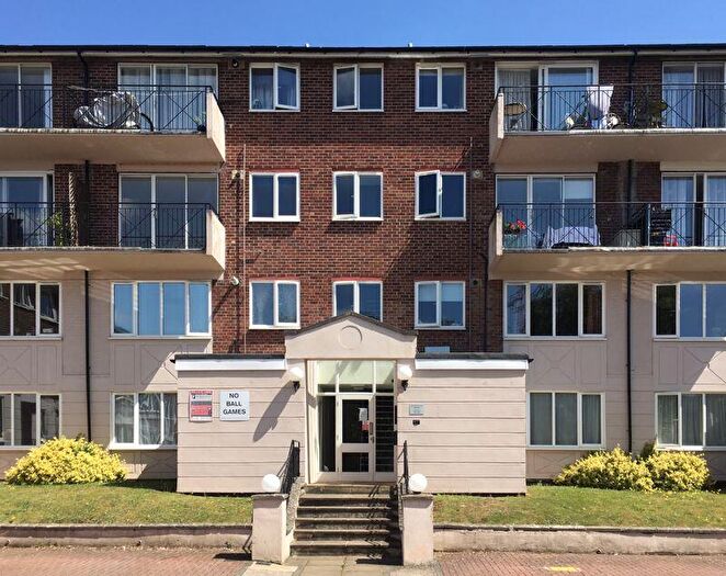 1 Bedroom Apartment To Rent In Lizmans Court, East Oxford, OX4
