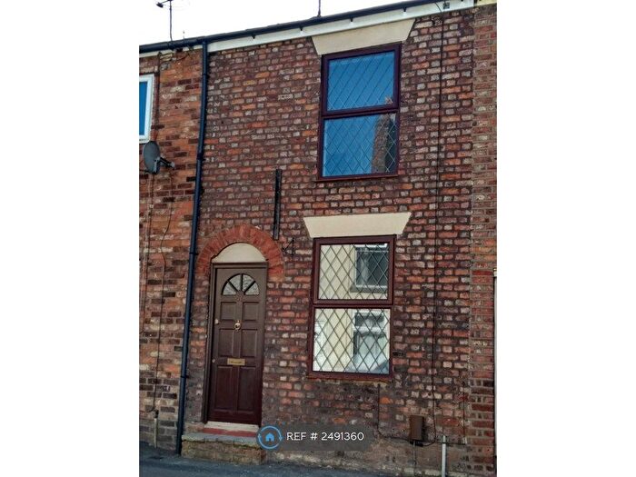 2 Bedroom Terraced House To Rent In Brown Street, Macclesfield, SK11