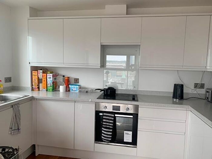 2 Bedroom Apartment To Rent In Churchill Way, Cardiff, CF10