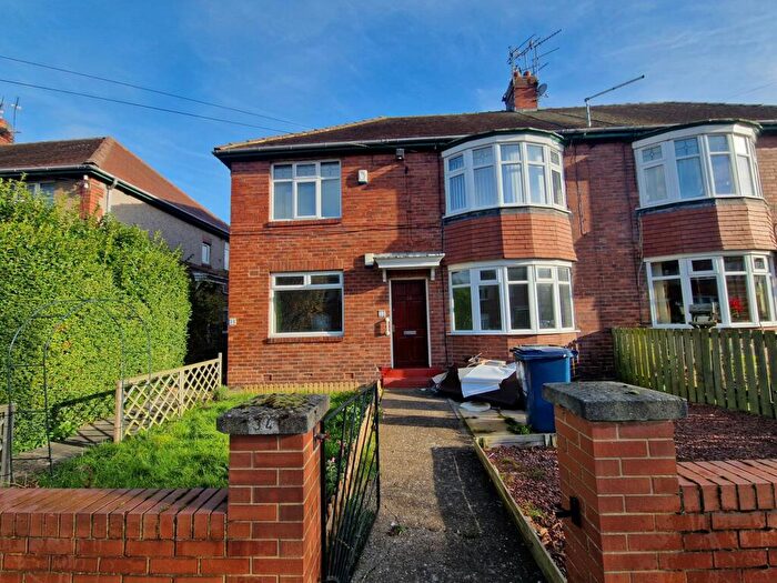 2 Bedroom Flat To Rent In Linthorpe Road, Gosforth, Newcastle Upon Tyne, Tyne And Wear, NE3