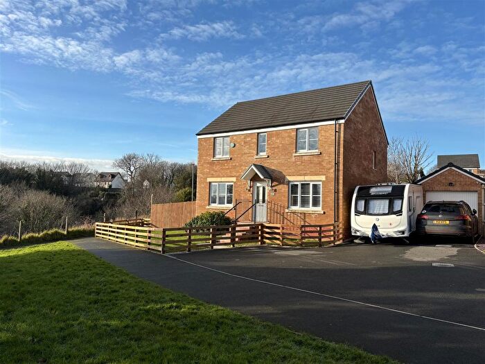 4 Bedroom Detached House For Sale In Maes Delfryn, Llanelli, SA14