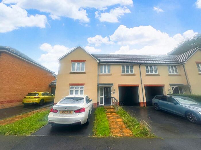 4 Bedroom Property To Rent In Squirrel Drive, Longwood Copse Lane, Beggarwood, Basingstoke, RG23