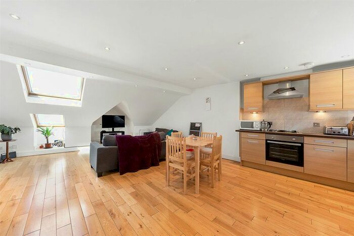 1 Bedroom Flat For Sale In Voltaire Rd, SW4