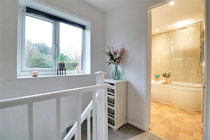 2 Bedroom Semi-Detached House For Sale In Upperthorpe Hill, Westwoodside, Doncaster, Lincolnshire, DN9
