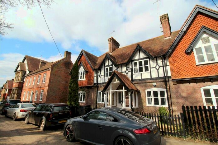 3 Bedroom Terraced House To Rent In Park Street, Tring, Hertfordshire, HP23