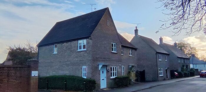 3 Bedroom Semi-Detached House To Rent In Chestnut Road, Charlton Down, Dorchester, DT2