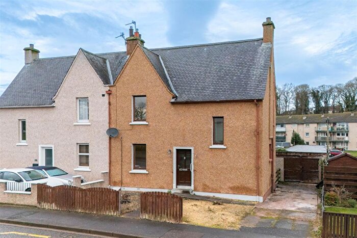 3 Bedroom Semi-Detached House For Sale In Inch Road, Kelso, TD5