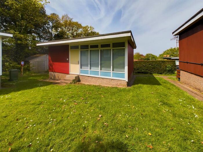 2 Bedroom Chalet For Sale In Overstrand Road, Cromer, NR27