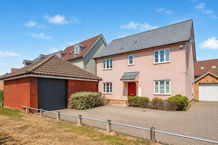 4 Bedroom Detached House For Sale In Lungley Rise, Colchester, CO2