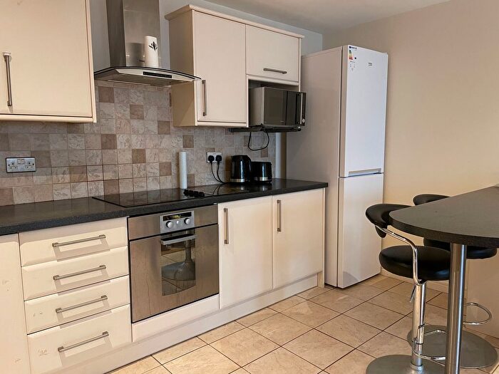 2 Bedroom Flat To Rent In Centenary Plaza, Birmingham, B1
