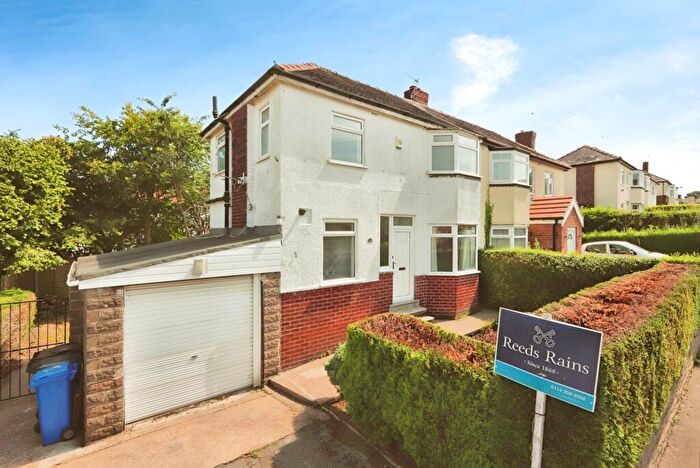 3 Bedroom Semi Detached House For Sale In Glen View Road, Sheffield, South Yorkshire, S8