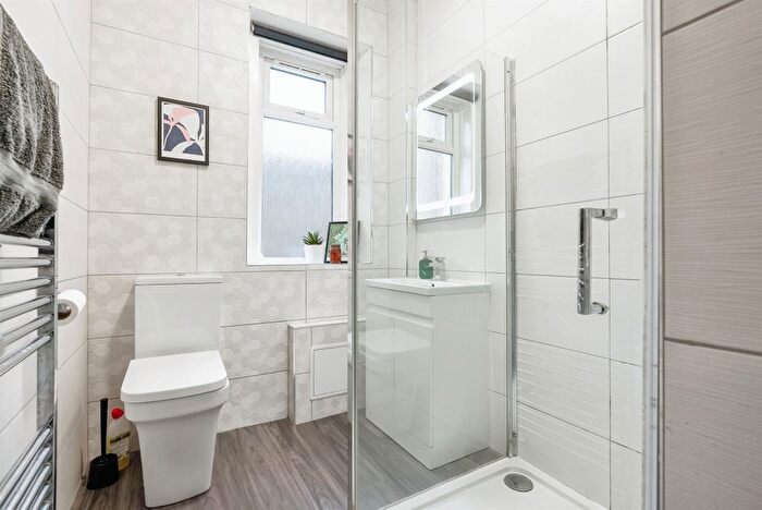 2 Bedroom Flat For Sale In Dee Street, Glasgow, G33