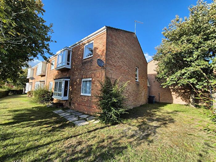 1 Bedroom Flat To Rent In Puddletown Crescent, Poole, BH17