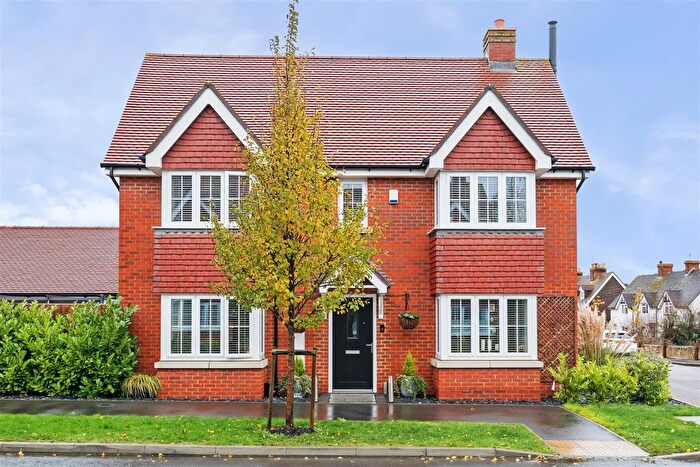 3 Bedroom Detached House For Sale In Reeves Road, Headcorn, Ashford, TN27
