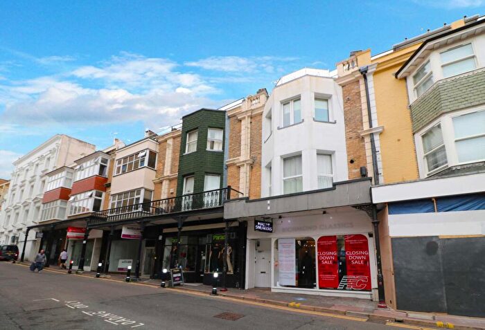 1 Bedroom Flat For Sale In Albert Road, Bournemouth Town Centre, BH1