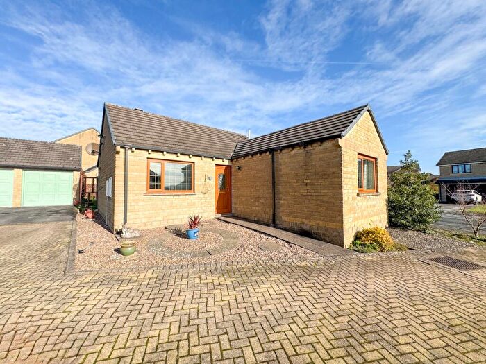 2 Bedroom Detached Bungalow For Sale In Lavender Court, Netherton, Huddersfield, HD4
