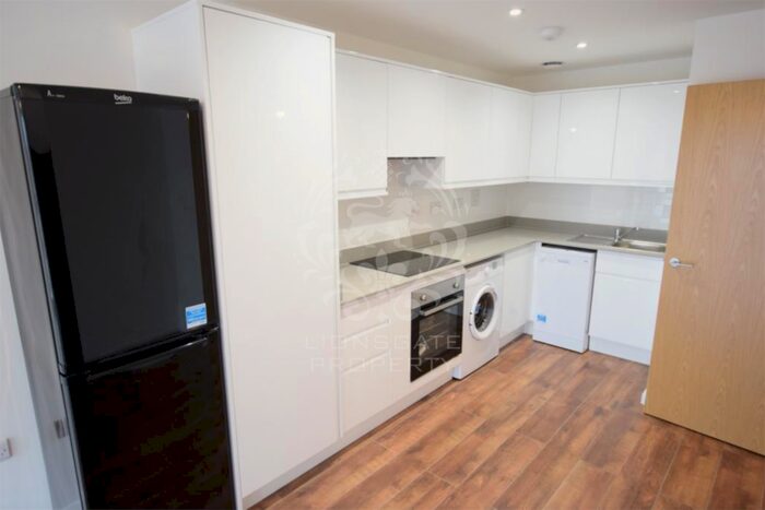 1 Bedroom Apartment To Rent In Grand Union Place, SL2