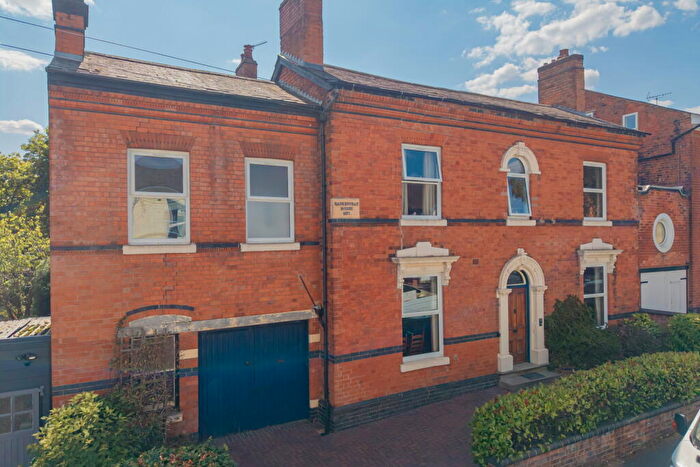 4 Bedroom Detached House For Sale In The Avenue, Acocks Green, Birmingham, B27