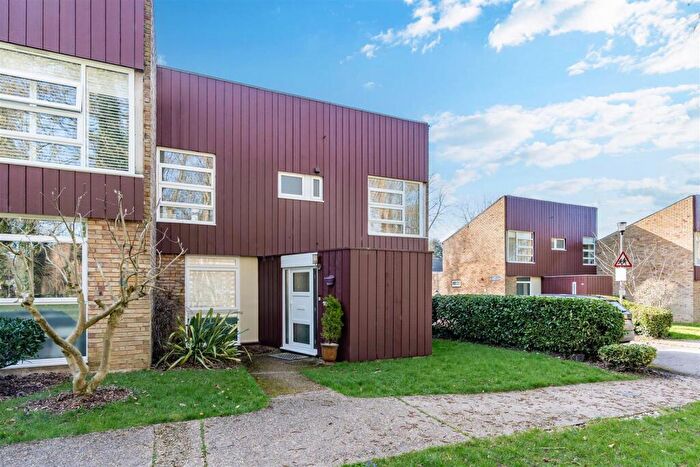 3 Bedroom End Of Terrace House For Sale In Knights Croft, New Ash Green, DA3