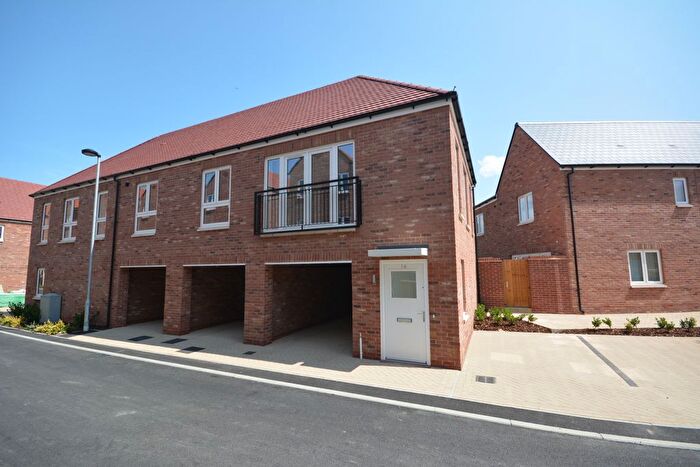 2 Bedroom Flat To Rent In Harris Crescent, Springfield, CM1