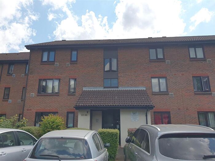 Studio To Rent In Braybourne Drive, Isleworth, TW7