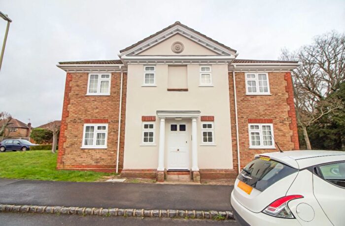 1 Bedroom Flat For Sale In Mallard Road, Rowland's Castle, PO9