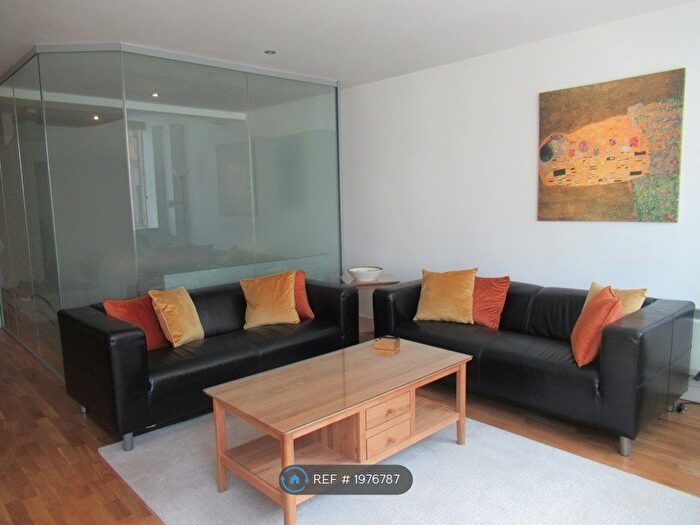 1 Bedroom Flat To Rent In Park Row, Leeds, LS1