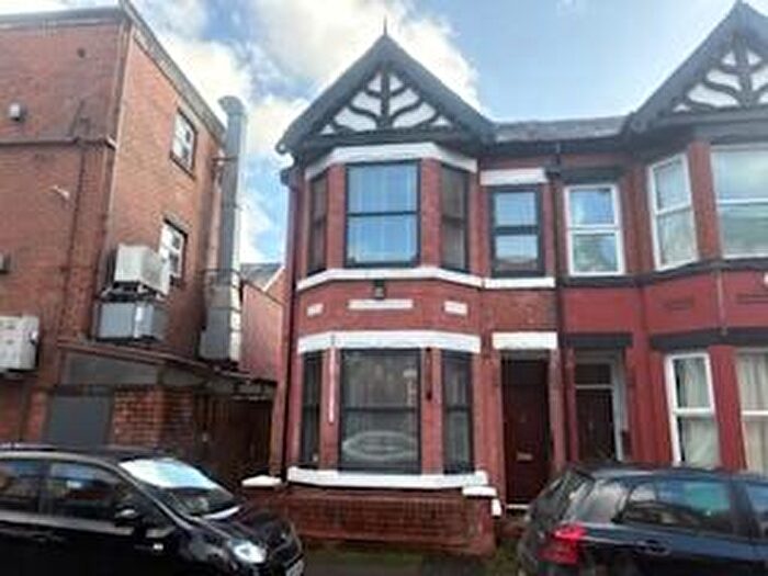 6 Bedroom Semi Detached House To Rent In Cawdor Road, Fallowfield, Manchester, M14